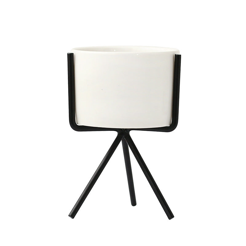 Nordische Keramik Vase - Minimalistisches Design mit Metallsockel