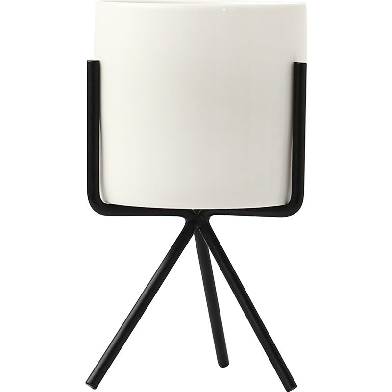 Nordische Keramik Vase - Minimalistisches Design mit Metallsockel