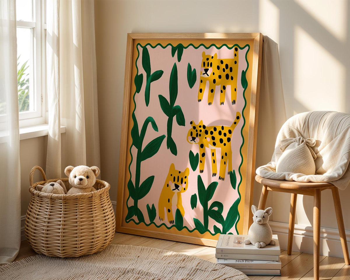 Poster Kinderzimmer Leoparden · Tierposter mit Dschungelpflanzen · Bunte Safari Wanddeko für Kinderzimmer · Dekoprint ohne Rahmen
